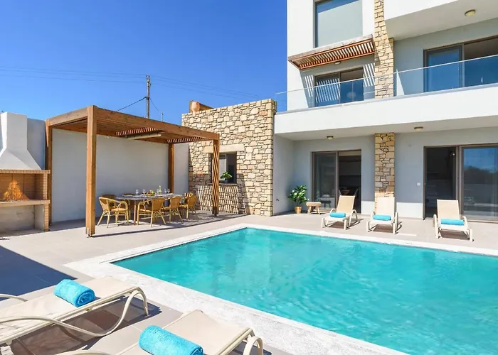 Angelina Olivestone By וילה *