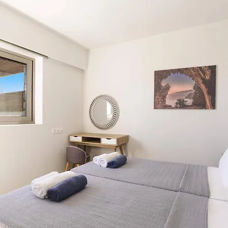 Angelina Olivestone By * Γεννάδι